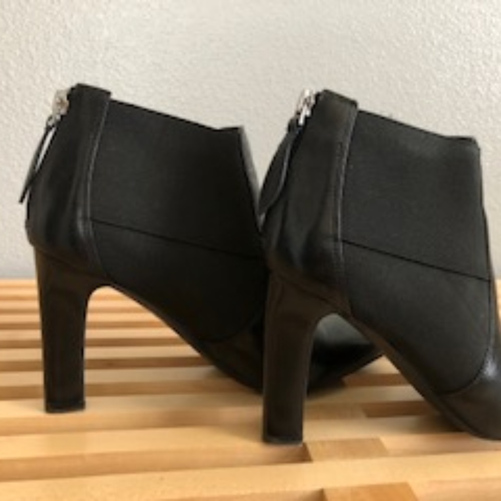 Franco Sarto Viceroy Ankle Bootie - Black 7